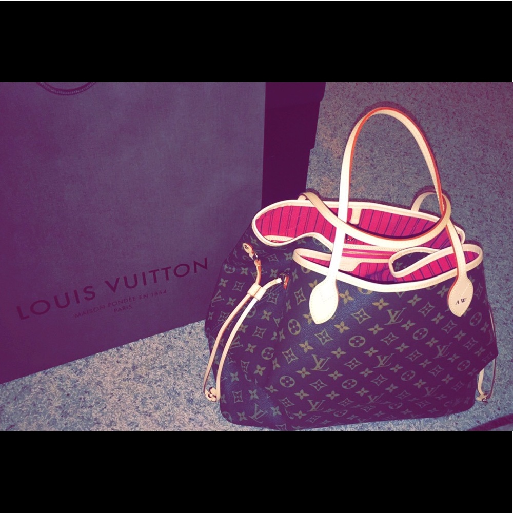 ❤️❤️AUTHENTIC LOUIS VUITTON NEVERFULL GM TOTE❤️❤️